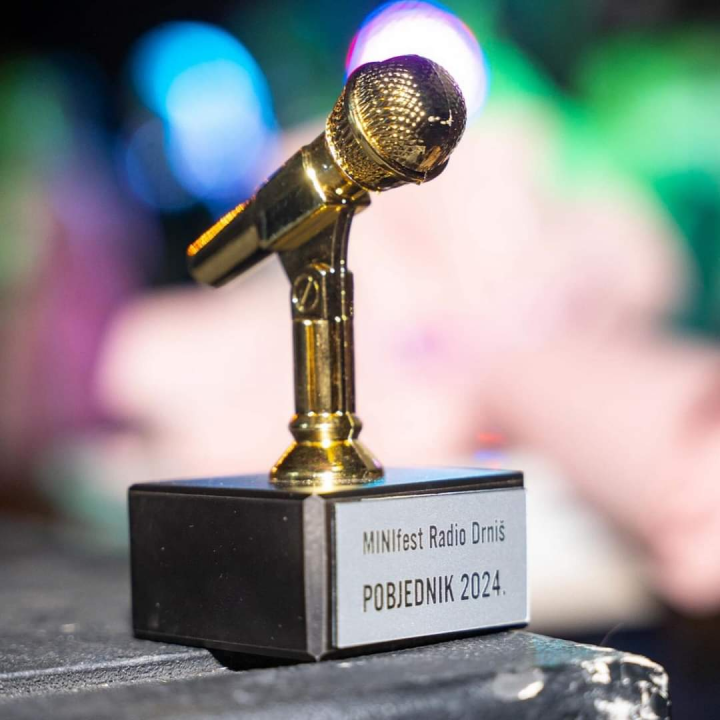 Jakov Marjanović s Rim Tim Tagi Dim pobjednik Minifesta Radio Drniša