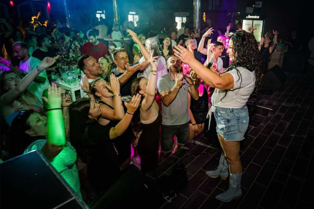 Kraljica turbo folka Stoja dolazi u Haciendu 