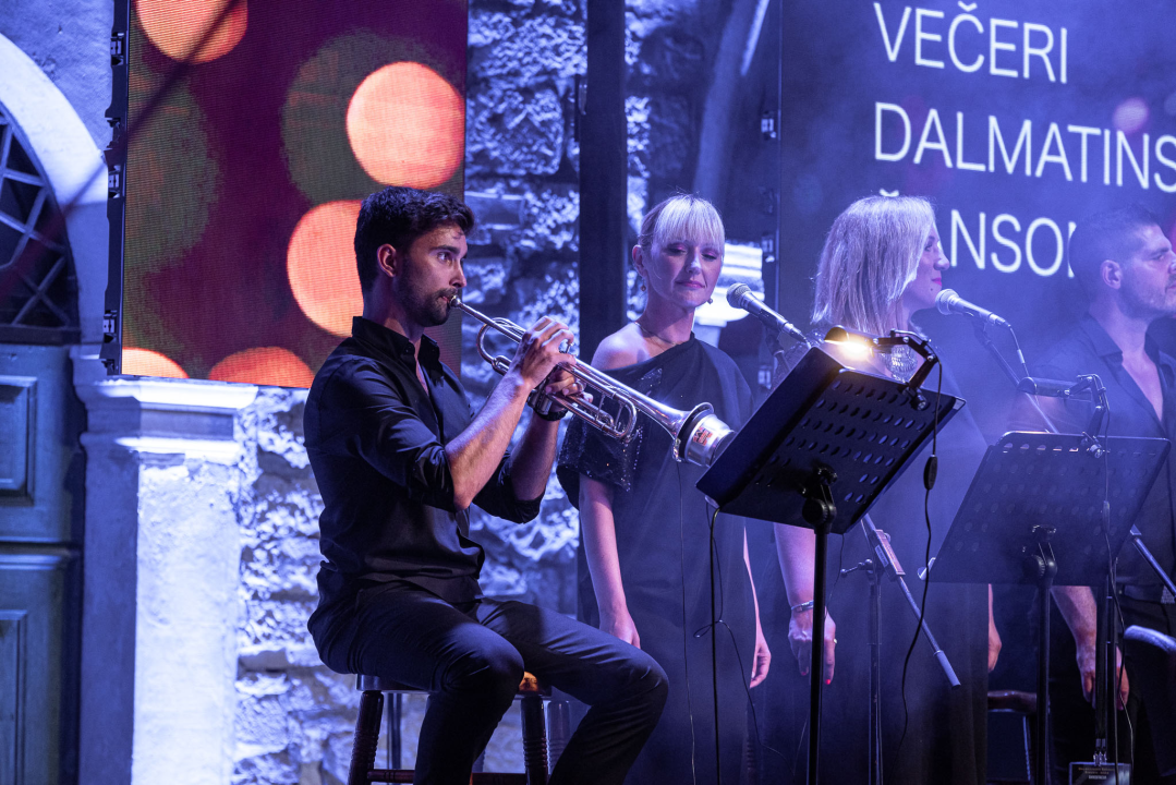 Duška Brčić-Šušak pobjednica Večeri dalmatinske šansone, Ibrica Jusić dobio nagradu za životno djelo