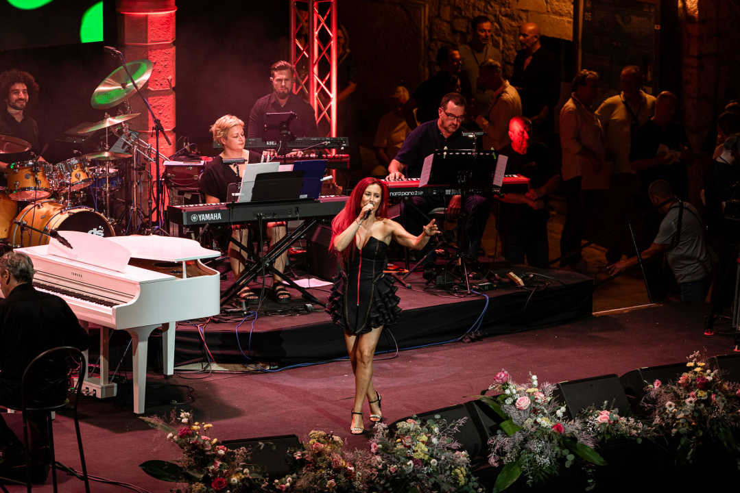 Duška Brčić-Šušak pobjednica Večeri dalmatinske šansone, Ibrica Jusić dobio nagradu za životno djelo