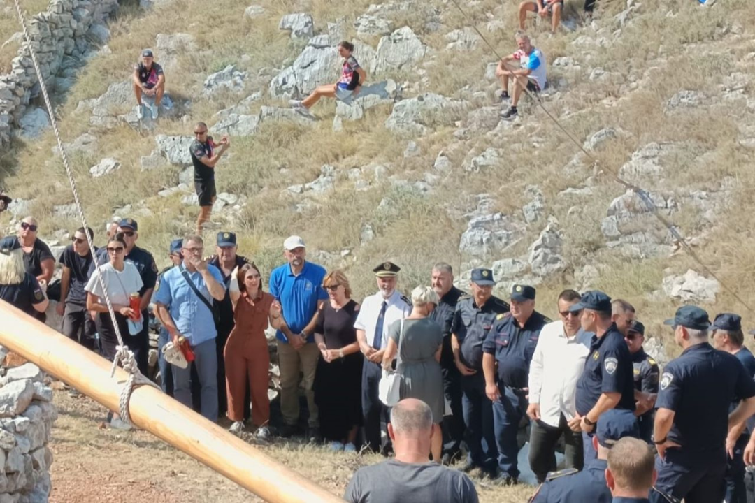 Na Kornatu obilježena 17. obljetnica najveće tragedije u povijesti hrvatskog vatrogastva