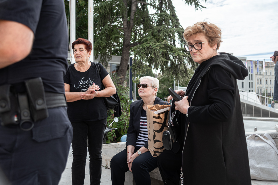 Bivše djelatnice šibenske 'Revije' apeliraju Bačiću: 'Ministre, primite nas, riješimo to! Nema razloga za odugovlačenje'