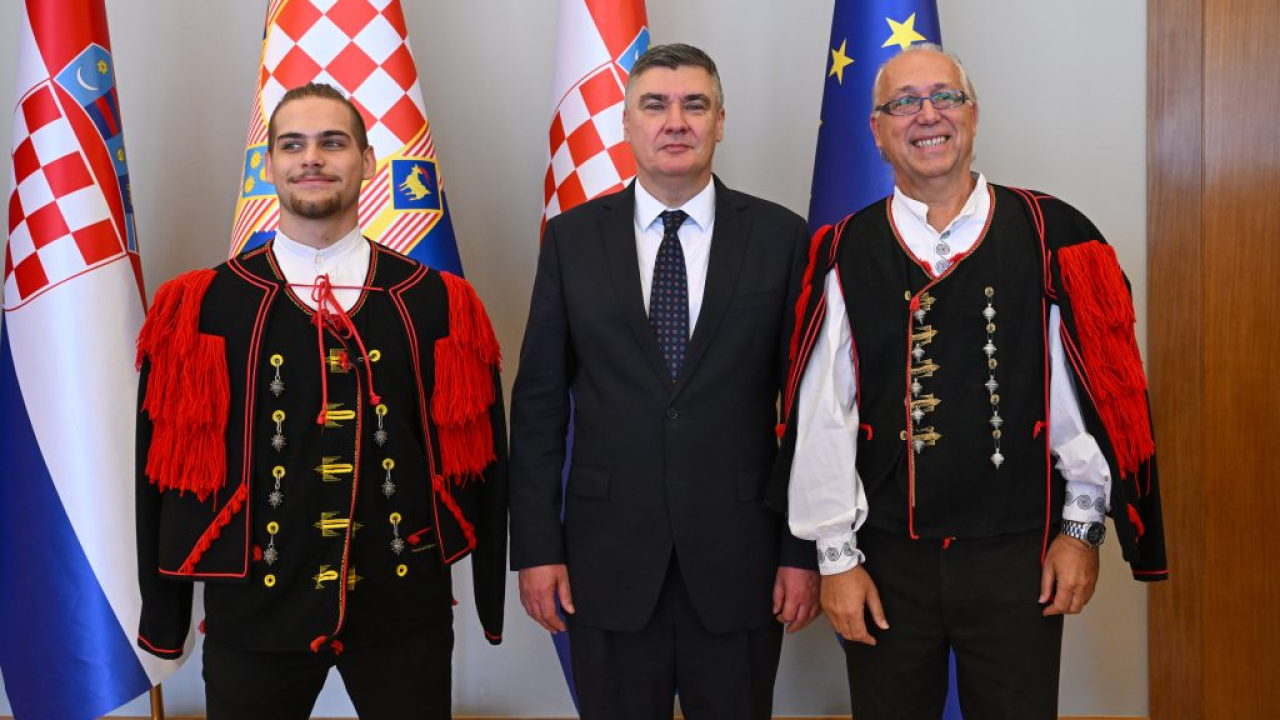 Šibenski 'Kolaši' u posjetu predsjedniku Milanoviću