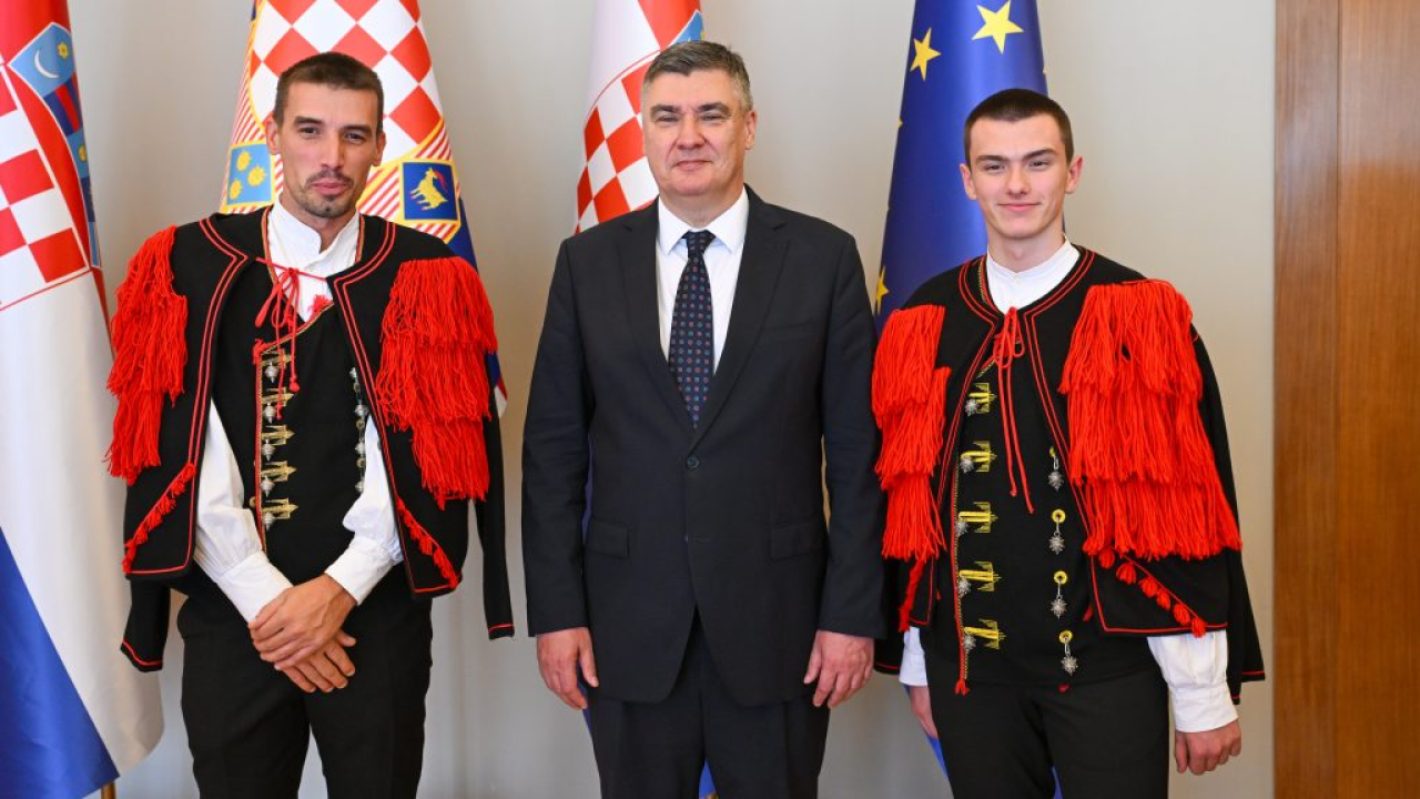 Šibenski 'Kolaši' u posjetu predsjedniku Milanoviću