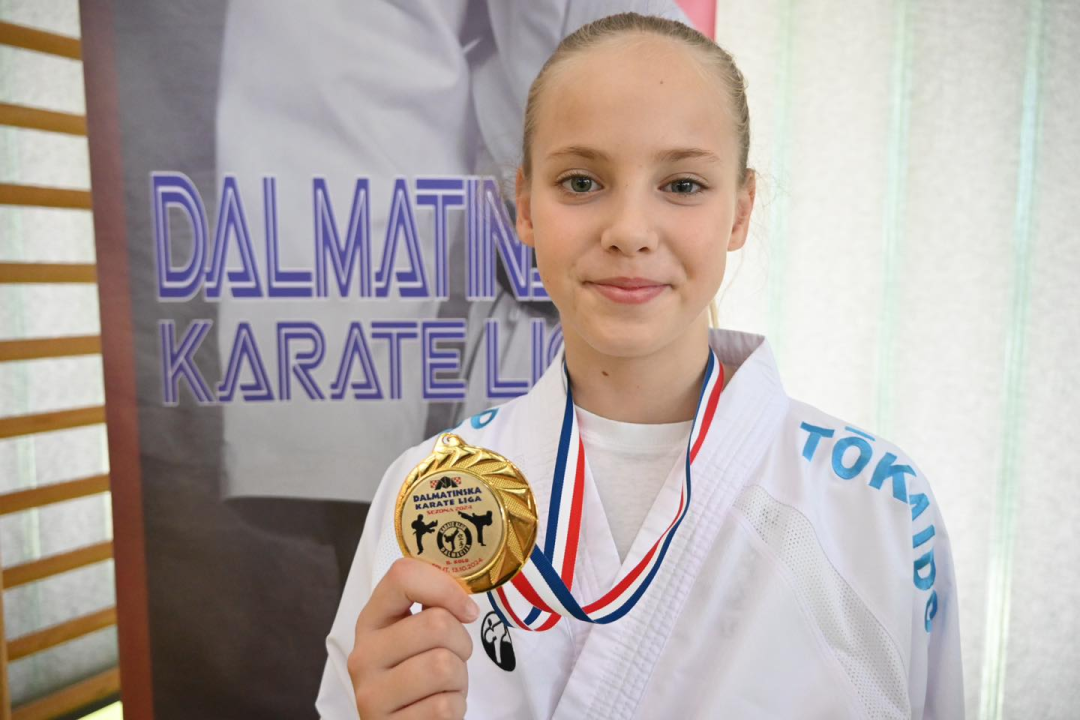 Karate klubu Okit Vodice pregršt medalja i ekipna titula na drugom kolu Dalmatinske lige