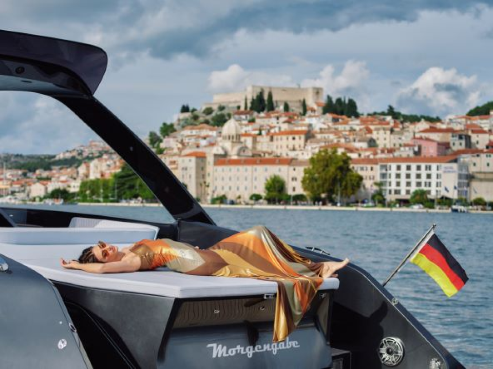 Kampanja modnog brenda snimana u šibenskom akvatoriju na luksuznoj jahti