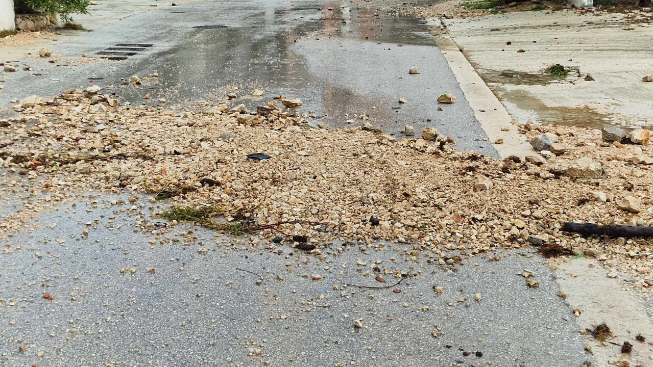 Nezadovoljni mještani Brodarice: Kiša s magistrale slijeva se po ulicama jer upojni bunar ne funkcionira