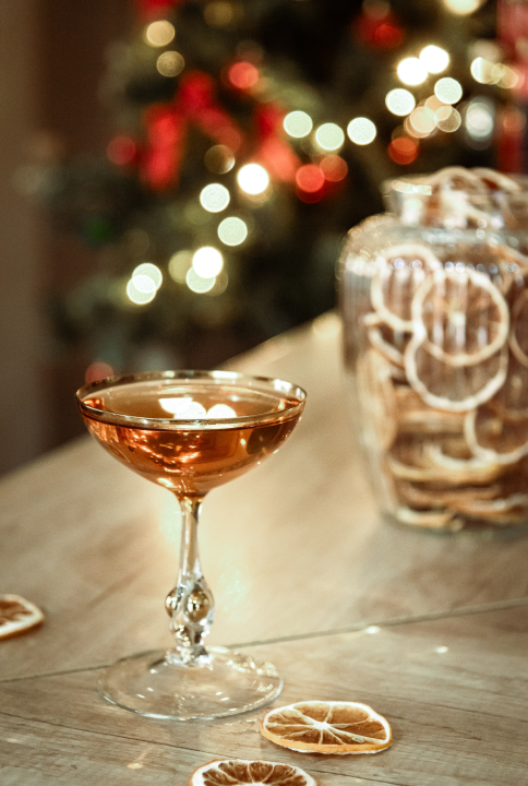 Zima u Vintage Baru: Uživajte u toplim koktelima i kreativnom programu 