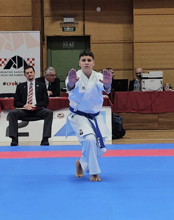 Ženska ekipa Karate kluba Osvit prvak Hrvatske