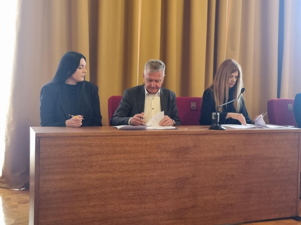 Šibenski studenti potpisali ugovore o stipendiranju. Njih 40 primat će 180 eura mjesečno