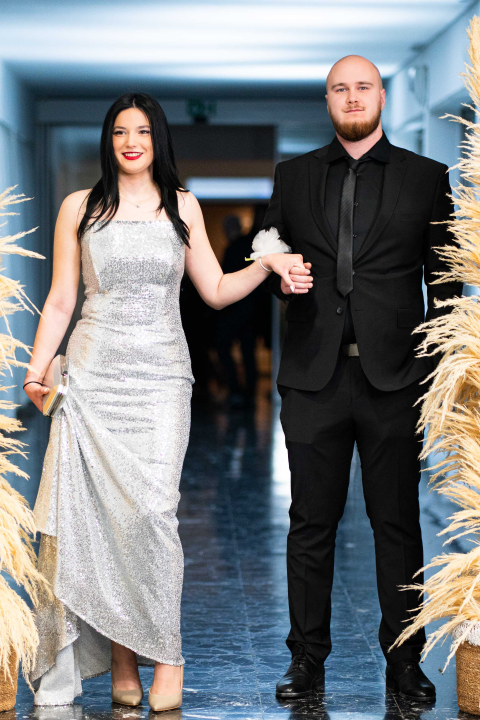 Zavirite na blještavi maturalni ples Turističko-ugostiteljske škole Šibenik (1)