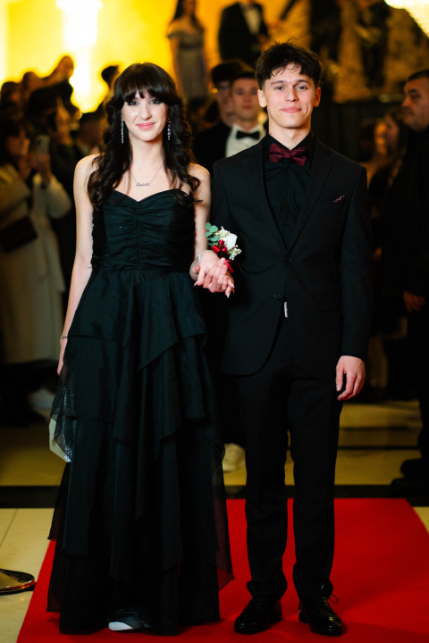 FOTOGALERIJA Zavirite na maturalni ples Industrijsko-obrtničke škole Šibenik (1)