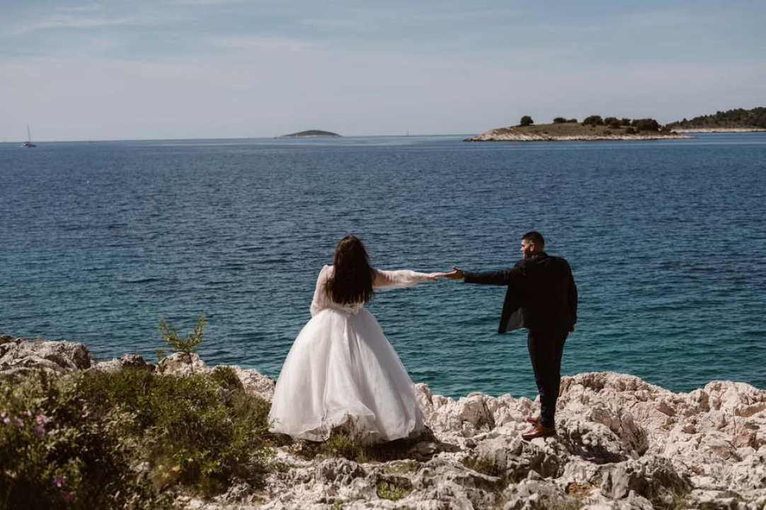 FOTO Provjerite tko su sretni dobitnici nagradne igre ŠibenikIn-a povodom Valentinova!