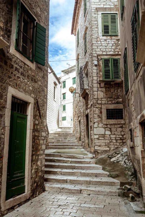 Gorica zimi: U starom šibenskom kvartu 'nema pasa', ali nađe se poneka mačka