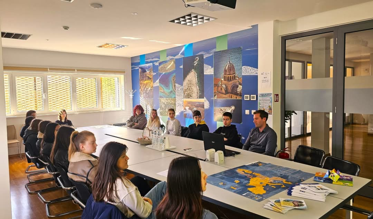 Kako prepoznati online prijetnje? Učenici Ekonomske škole Šibenik saznali odgovore