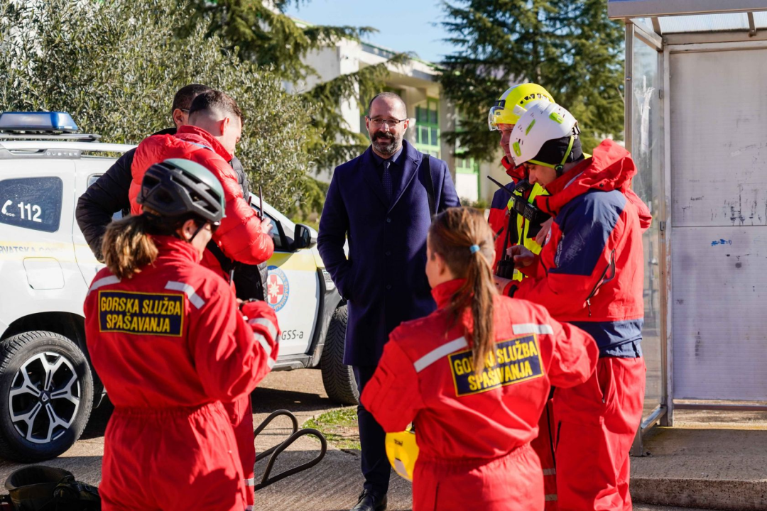 Evakuirana OŠ Brodarica: Bez brige, to je bila samo vježba 