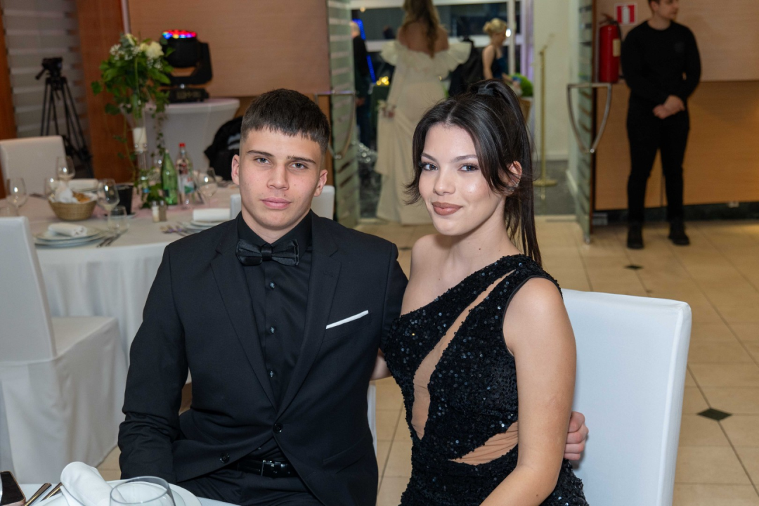 Zavirite na maturalni ples šibenske Medicinske škole (2)