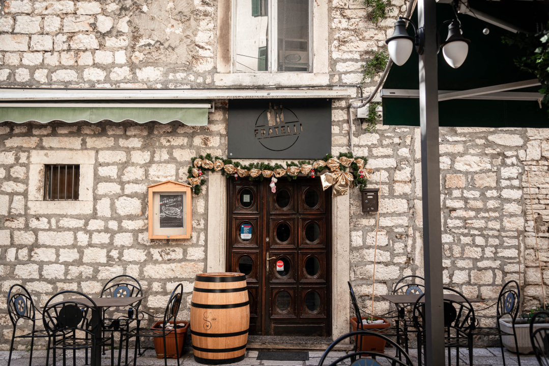 FOTO Proslavite Dan žena s omiljenim društvom u pizzeriji Fratelli!