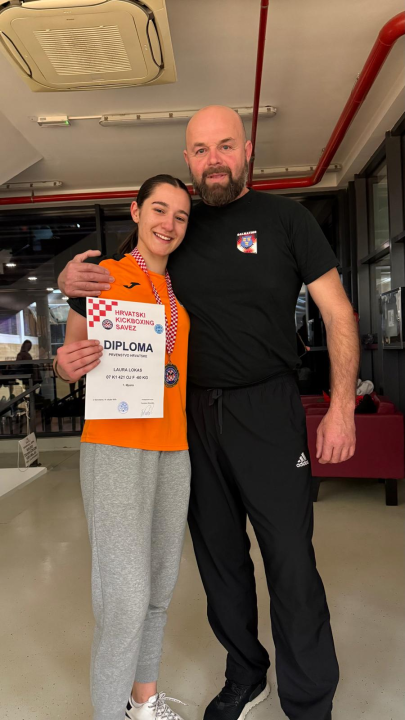 FOTO: Laura Lokas prvakinja Hrvatske u K-1, Tonka Desanić viceprvakinja