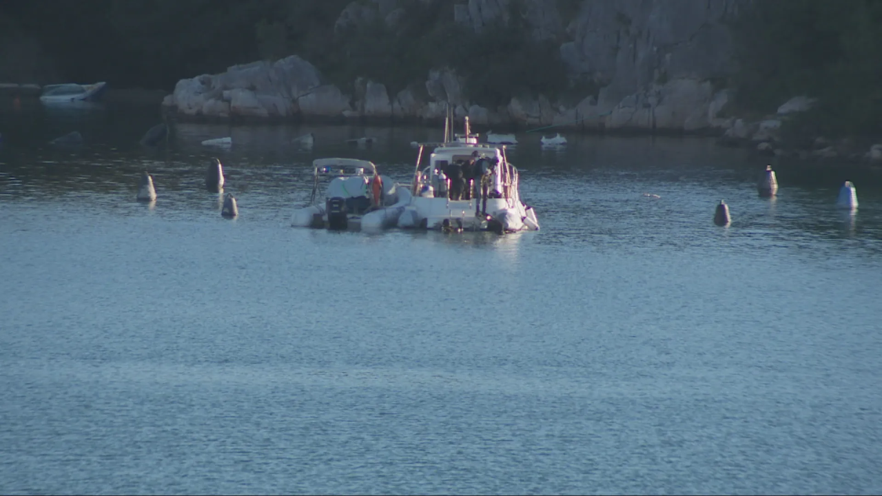 Policijski ronioci kod Batižela iz mora izvlače dvije avionske bombe