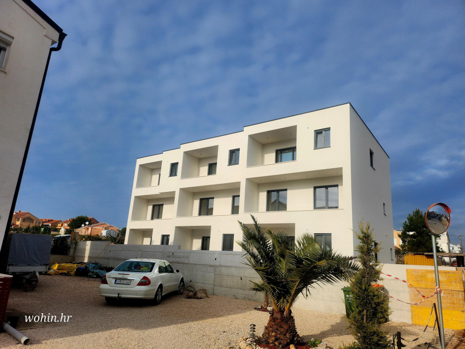 FOTO Prodaju se stanovi na mirnoj lokaciji u Vodicama!