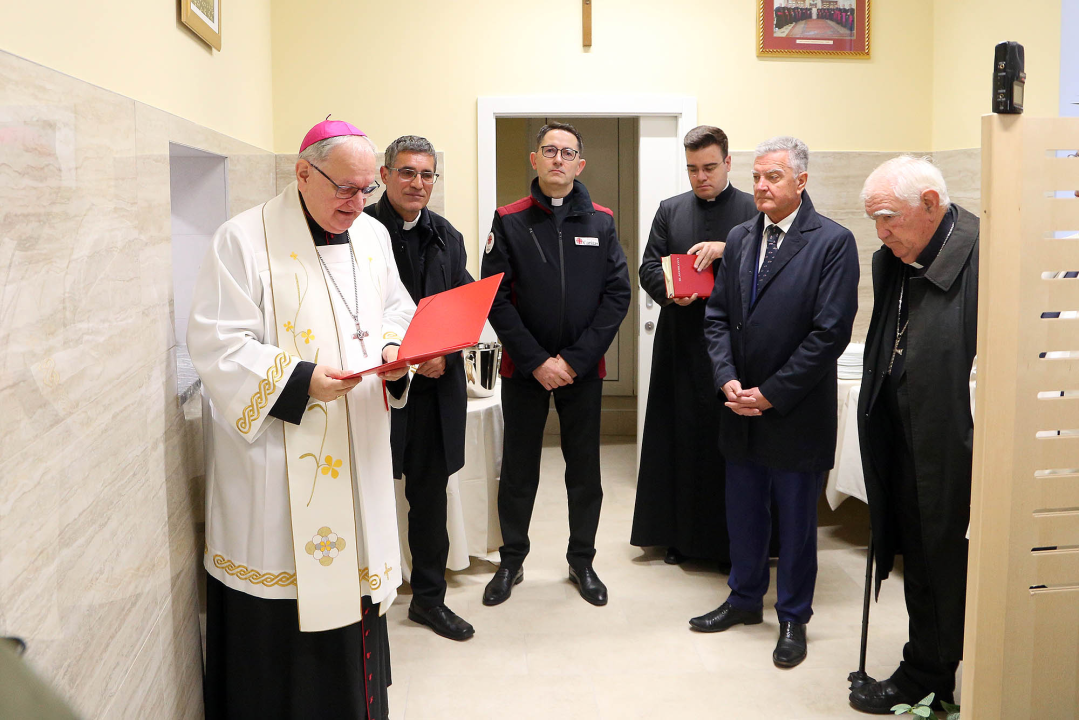 FOTO: Otvorena i blagoslovljena obnovljena Caritasova pučka kuhinja u Šibeniku