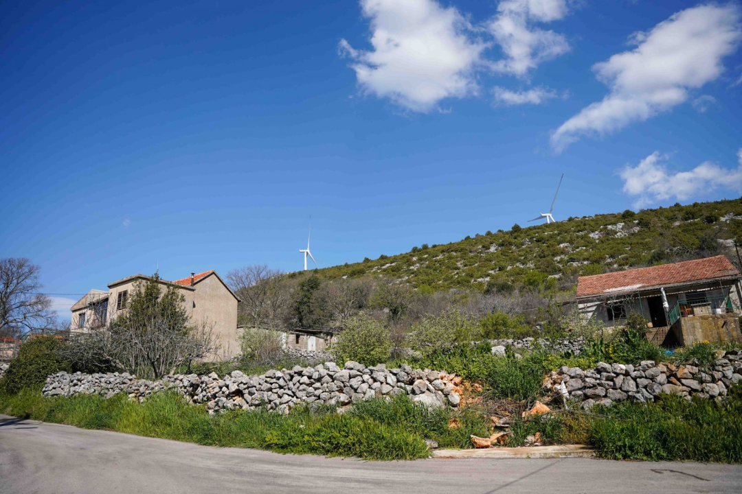 Lepenica dobila vodovodnu mrežu: Gradonačelnik Burić i direktor Vodovoda u obilasku mjesta