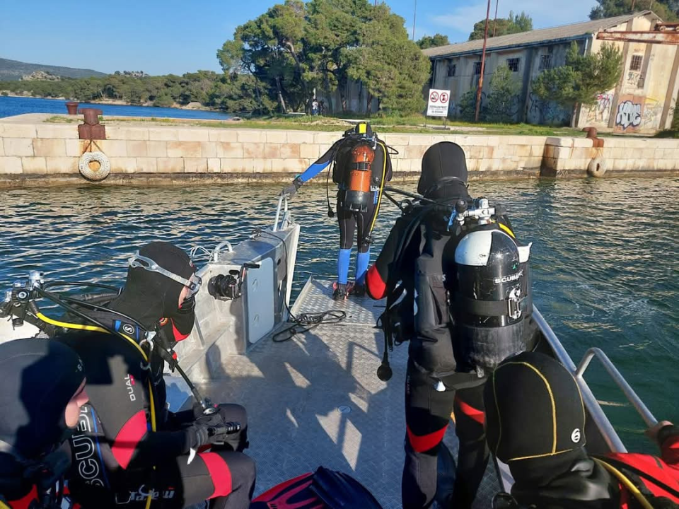 Eko patrola u Šibeniku: Kongres zaključili čišćenjem podmorja u uvali Minerska