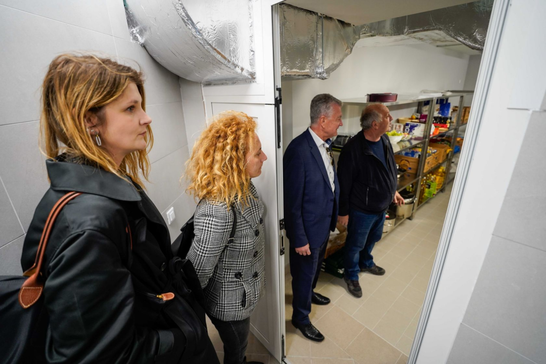 Grad Šibenik osigurao uskrsne pogače za korisnike Pučke kuhinje: 'Njegujemo partnerski odnos i suradnju'