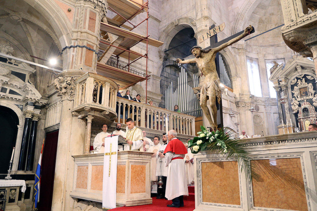 Održana misa posvete ulja u katedrali sv. Jakova