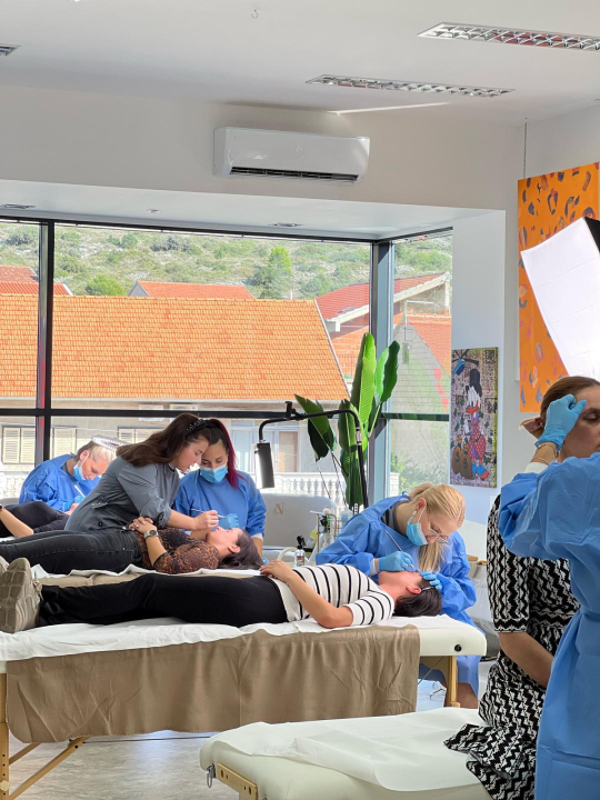 FOTO Od edukacije do karijere iz snova: Kako je Katarina pronašla svoj poziv u salonu Myroslave Rusnak