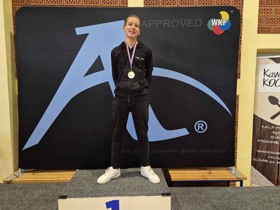 FOTO: Karatašima Phoenixa deset medalja u Maloj Subotici