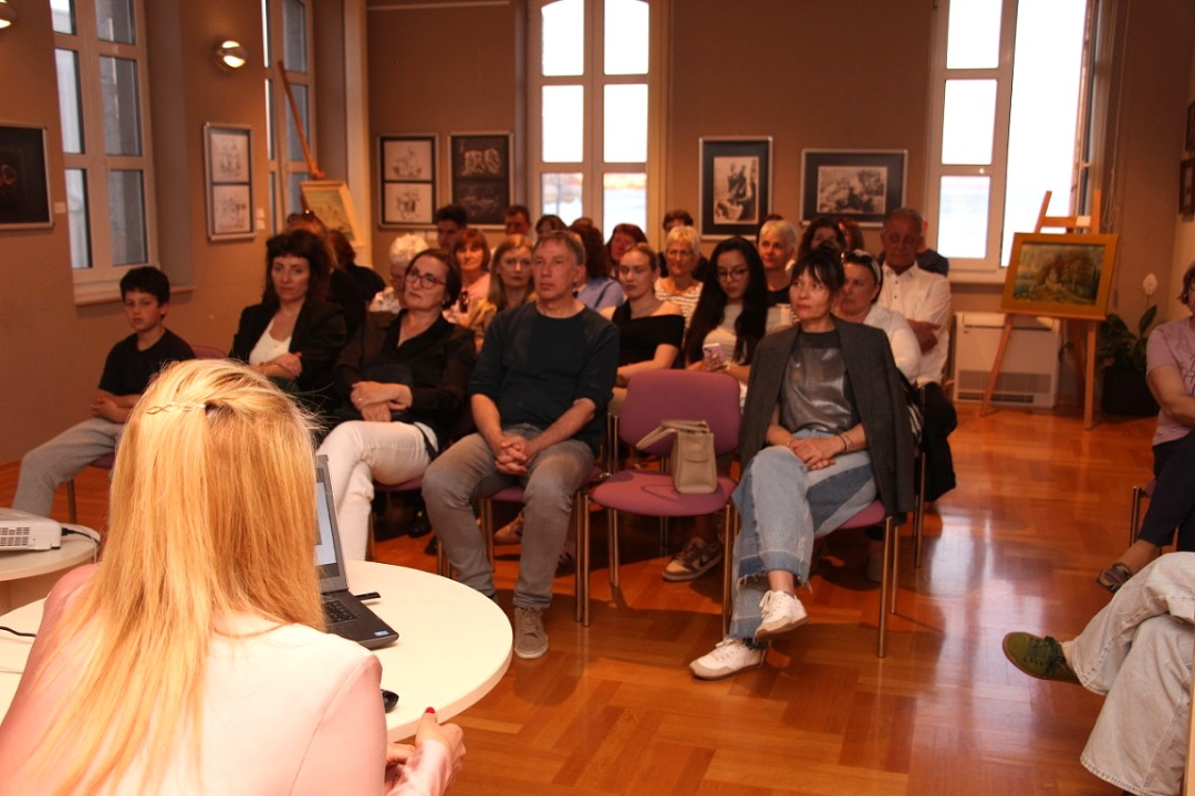 Predavanje farmaceutkinja Sanje Radas i Martine Silov u vodičkoj knjižnici