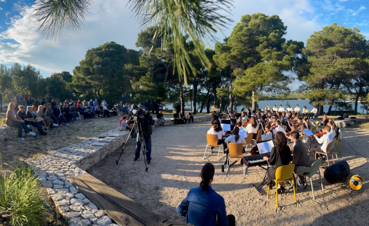 Glazba, priroda i baština isprepleli se u zelenoj Noći tvrđava u Kanalu sv. Ante i na Tvrđavi sv. Nikole