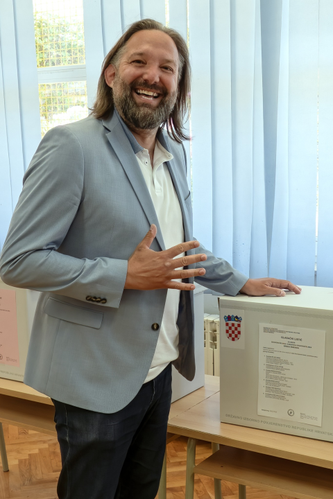 Kandidati za župane i gradonačelnike izašli na izbore