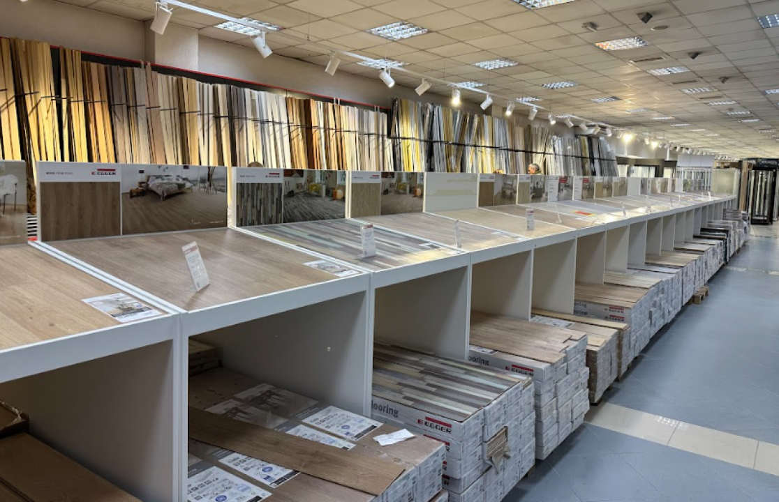 FOTO Besplatna hrana i piće, ogromni popusti i zabava – Građa preuredila svoju poslovnicu u Šibeniku!