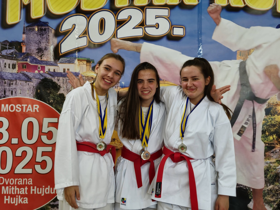 FOTO Karataši Šibenika se za kraj sezone na Miminac vratili sa 11 medalja iz Hercegovine