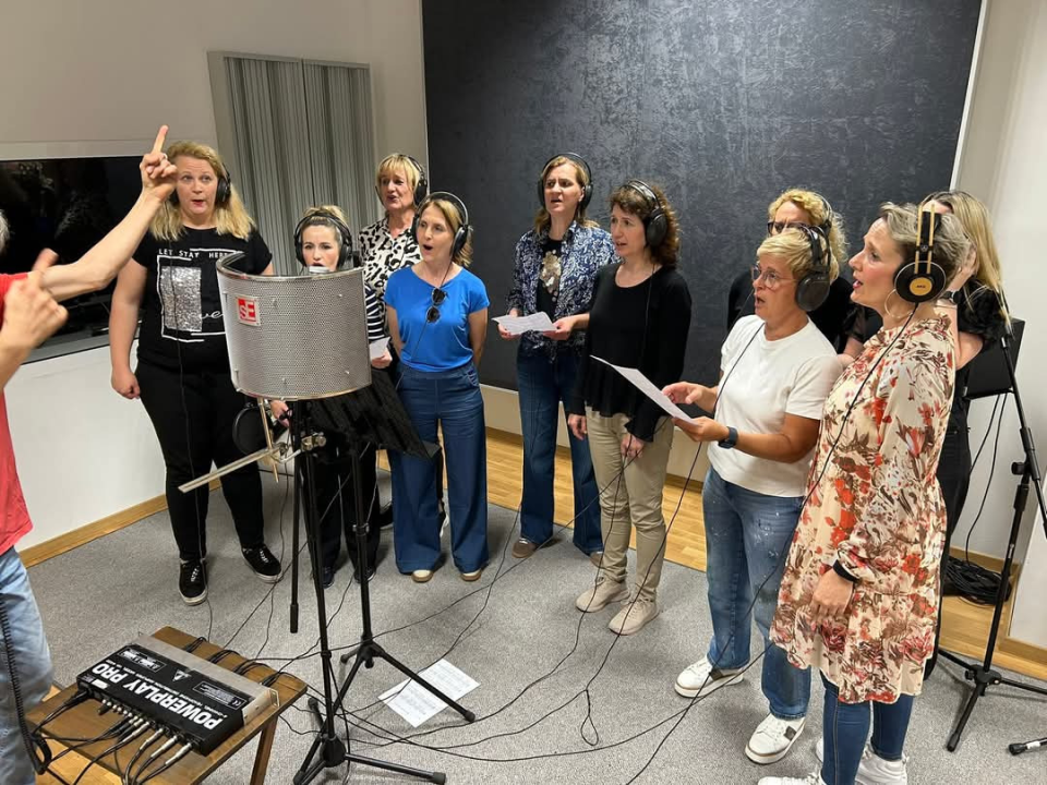 Šibensko pjevačko društvo Kolo snima 'Krunu kralja Tomislava' povodom 1100. obljetnice hrvatskog kraljevstva