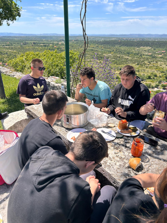 Edukativni izlet učenika centra šubićevac na Bribirska glavicu