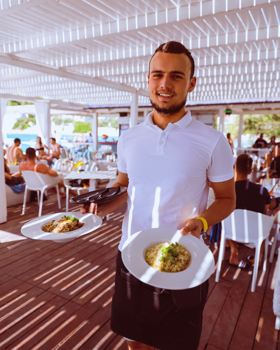 FOTO Shark Beach Club otvara svoja vrata – Novi sjaj na obali u Žaboriću 