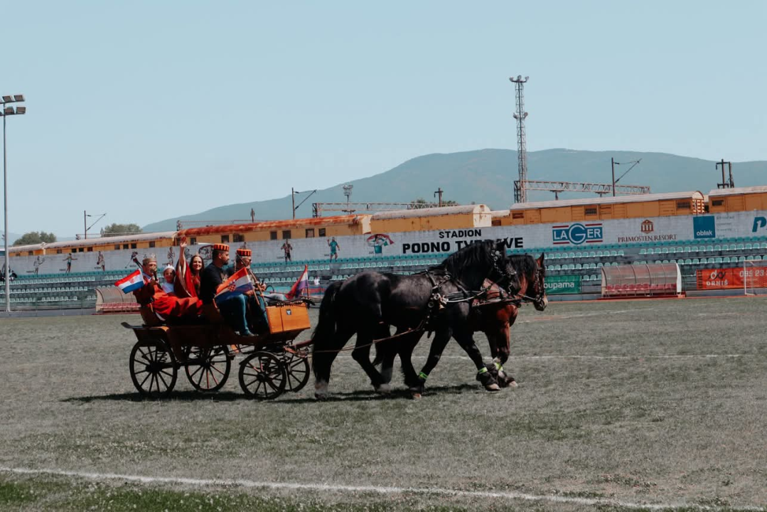 Knin proslavio 950. obljetnicu krunidbe kralja Dmitra Zvonimira Milenijskom fotografijom