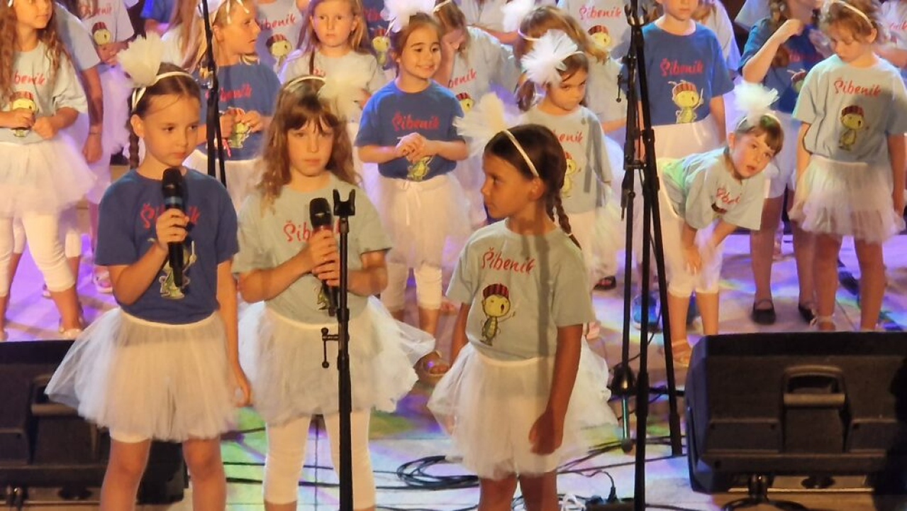 Cvrčak napunio 40 godina