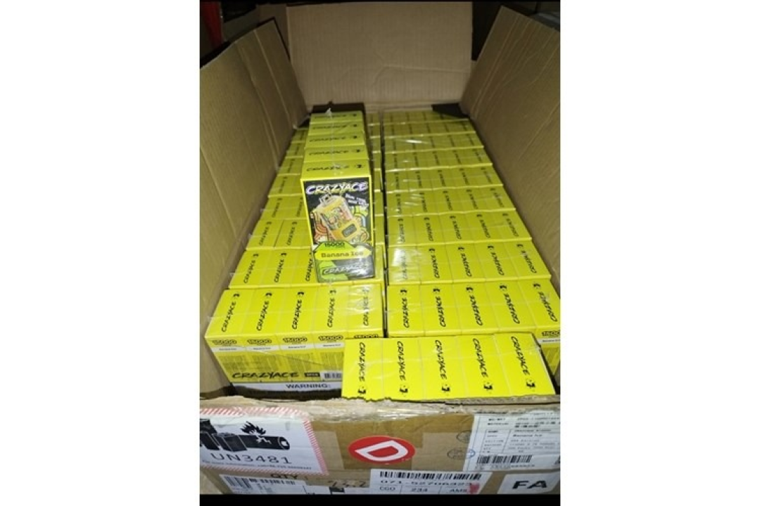 Carinici kod Kistanja zaplijenili hrpu e-cigareta i igračaka