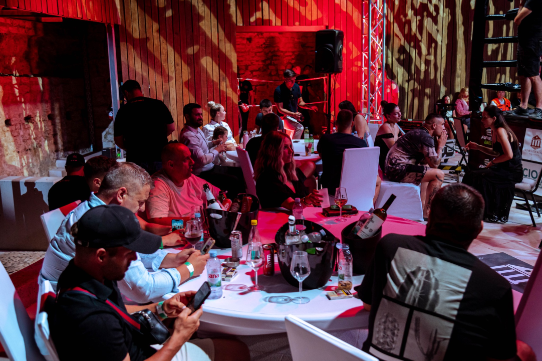 FOTO 'Golden Fight 9': Makelja zadržala titulu protiv jake protivnice, Šibenčani obranili tvrđavu