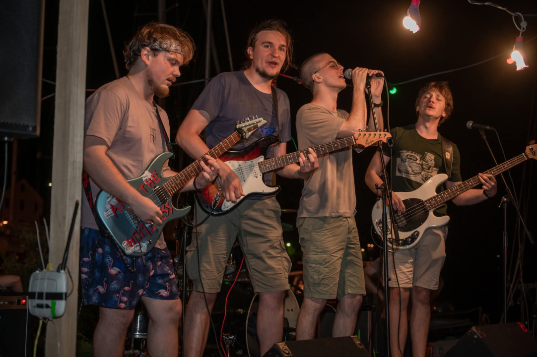 Otok glazbe i kreativnosti: Zlarin Street Music festival uz radionice, nastupe i večernji ples pod zvijezdama