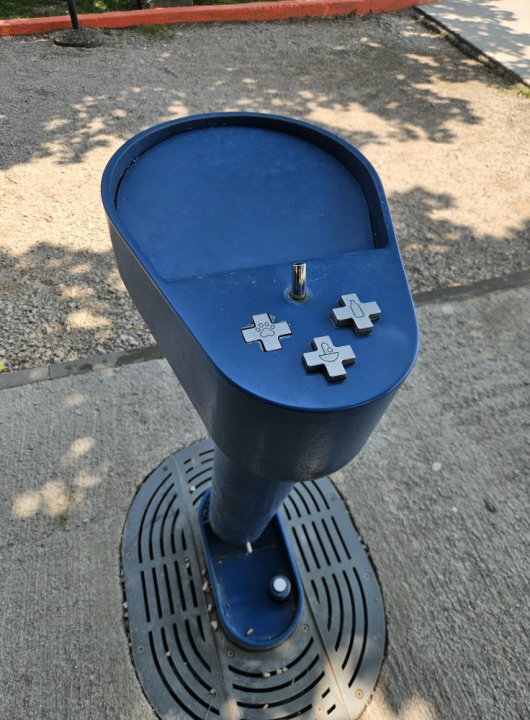  FOTO Vandali poharali Zaton, na meti česma, prometni znakovi, autobusna stajališta...