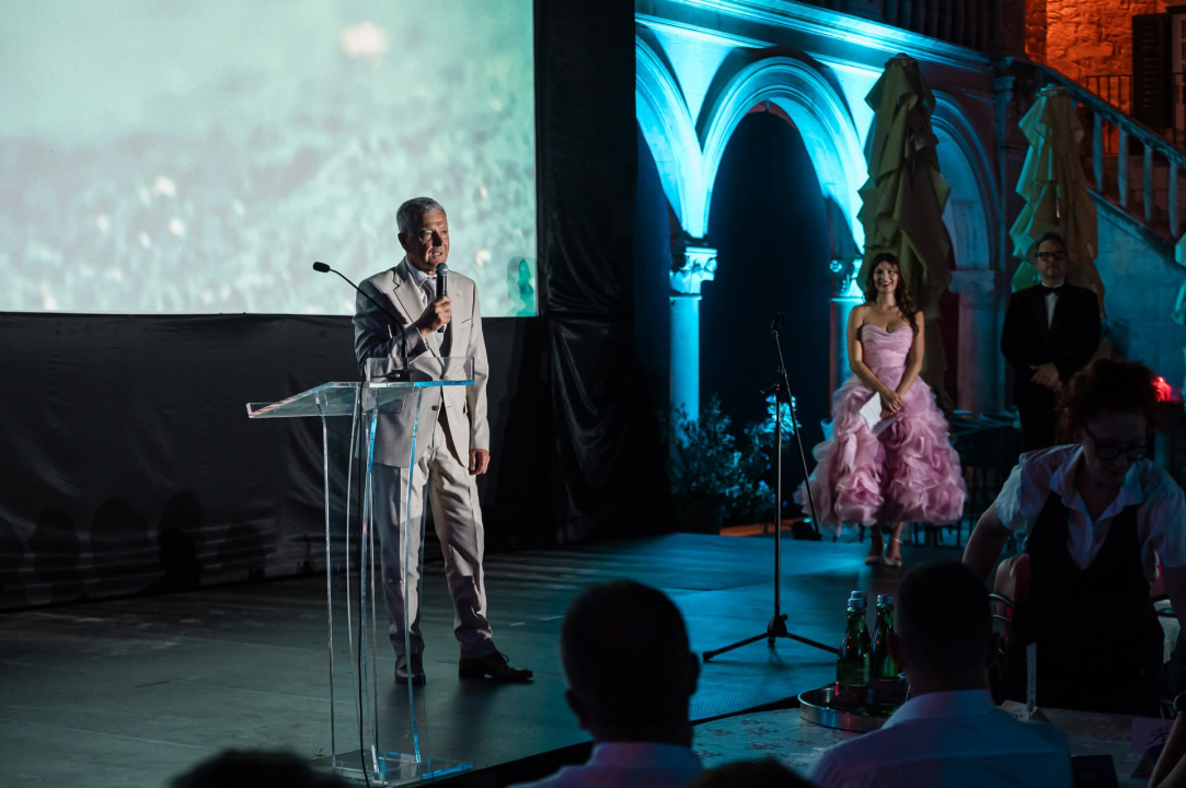 Zvijezde i crveni tepih u Šibeniku: Počeo Croatian International Film Festival