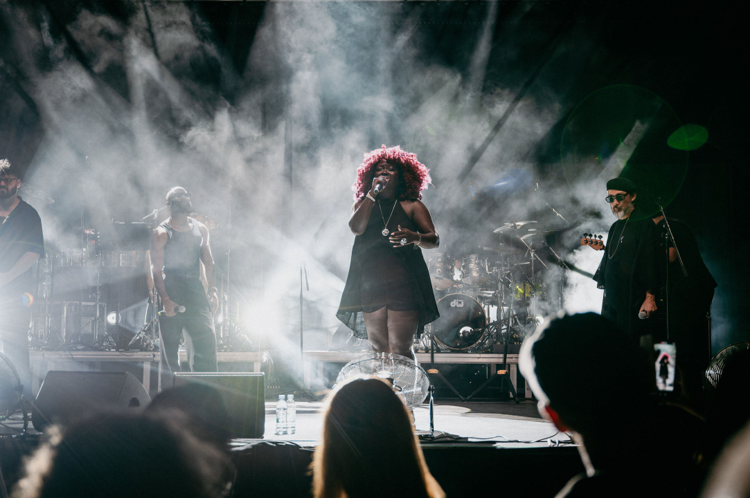 Kyoto Jazz Massive u proširenom sastavu oduševio publiku na tvrđavi sv. Mihovila  