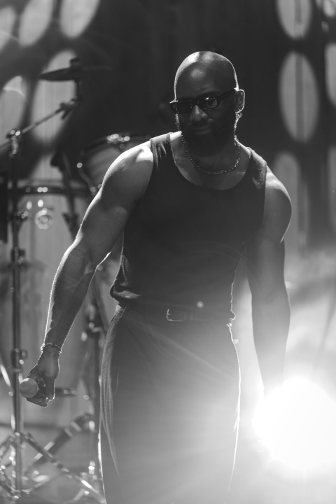 Kyoto Jazz Massive u proširenom sastavu oduševio publiku na tvrđavi sv. Mihovila  