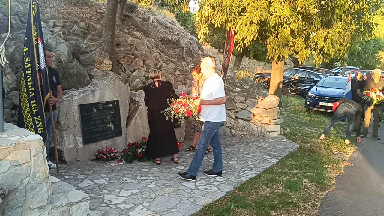 Prva žrtva 113. Šibenske brigade: Obilježena 34. godišnjica pogibije hrvatskog viteza Željka Čubrića